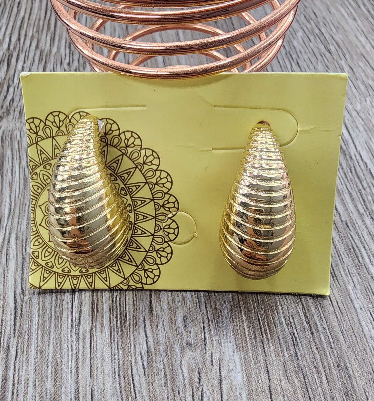 Gotas Grandes (Oro Laminado)