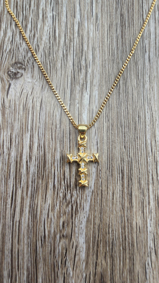 Crucifijo y Cadena Fina (Oro Laminado)