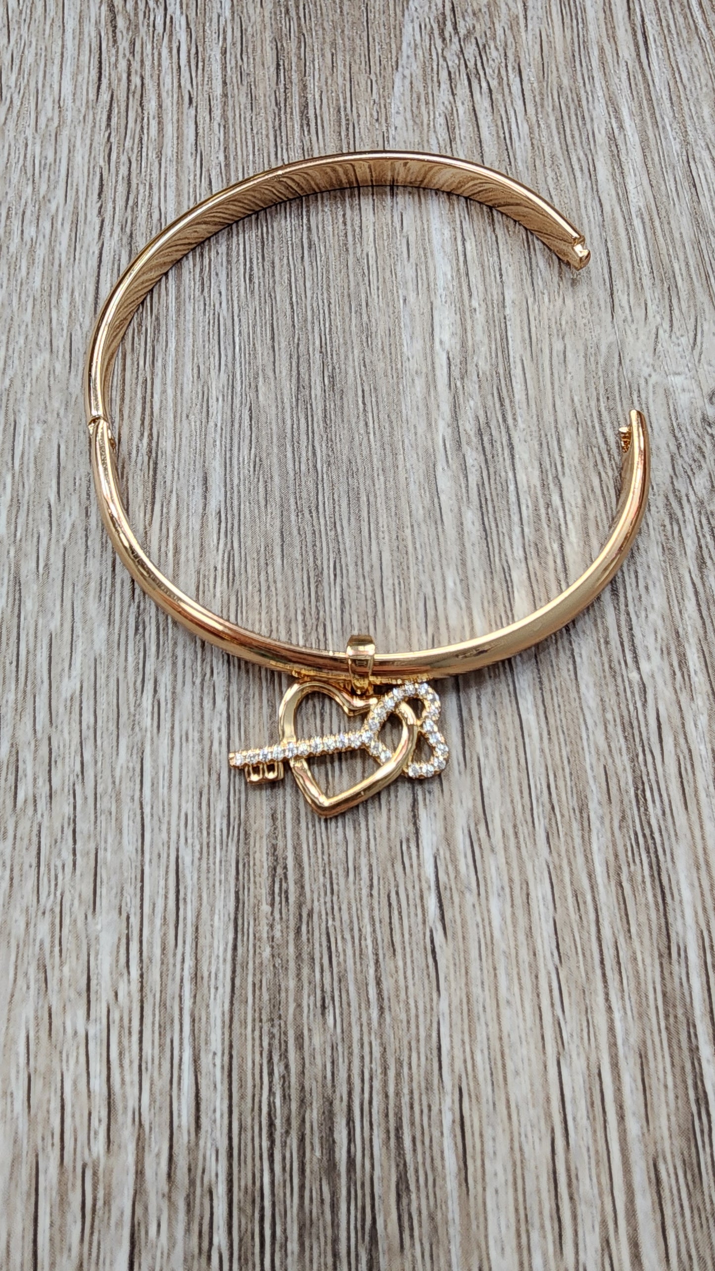 Nueva! Girl Charm Bangle (para niña) Calidad XP