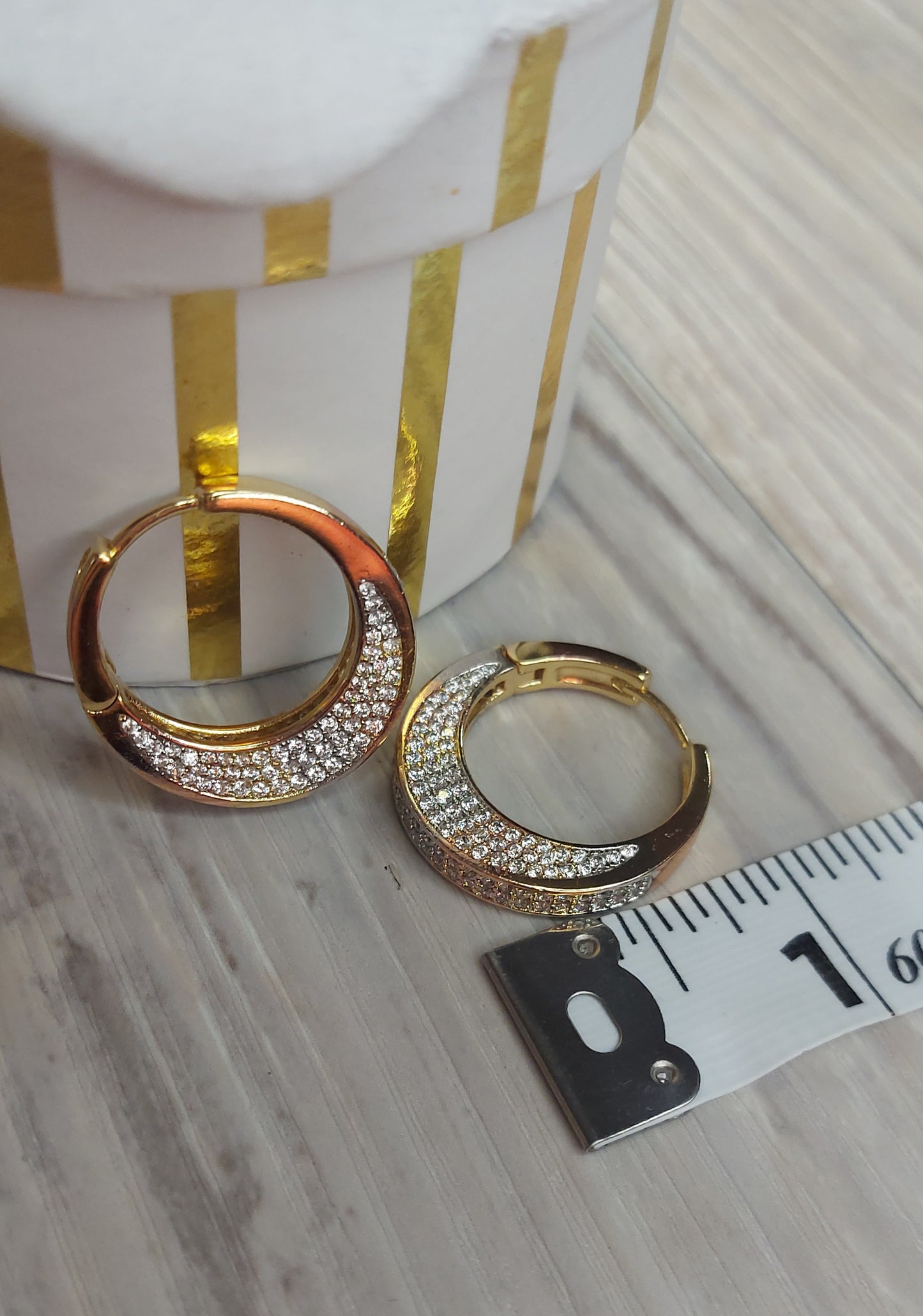 Moonshine Earrings Tricolor Oro Laminado Alta Calidad XP