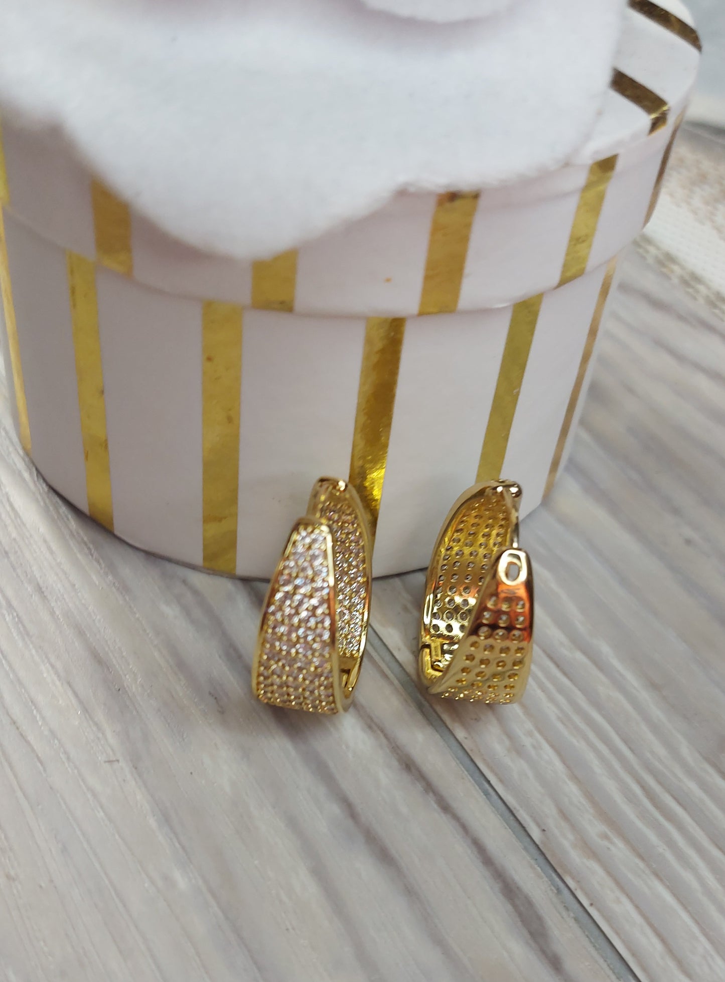 Bling Reversible Earrings Oro Laminado Alta Calidad XP