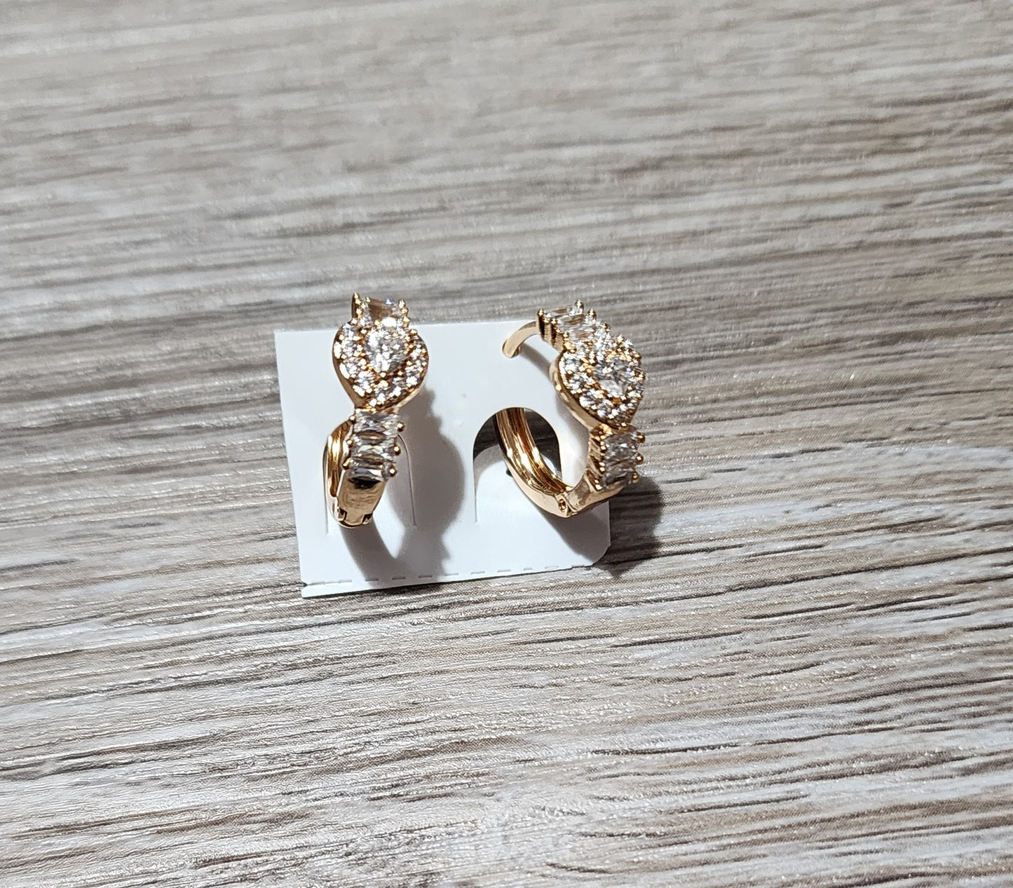 Mini Heart Baguette Earrings Oro Laminado XP